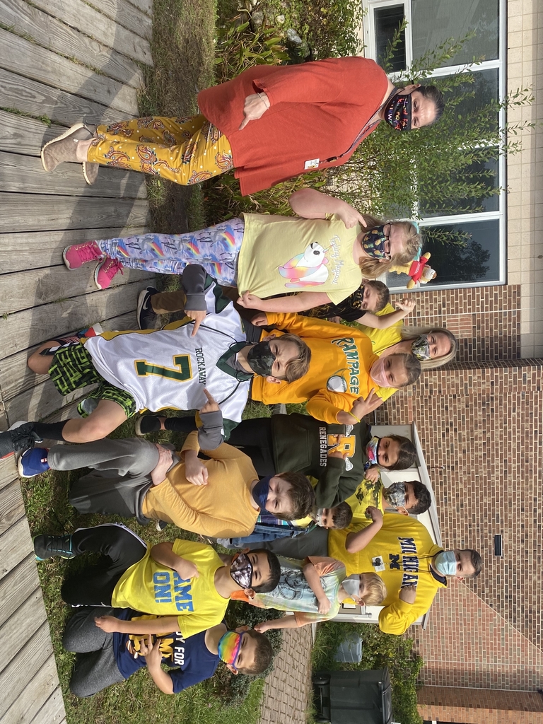 Gold and Yellow Spirit Day!